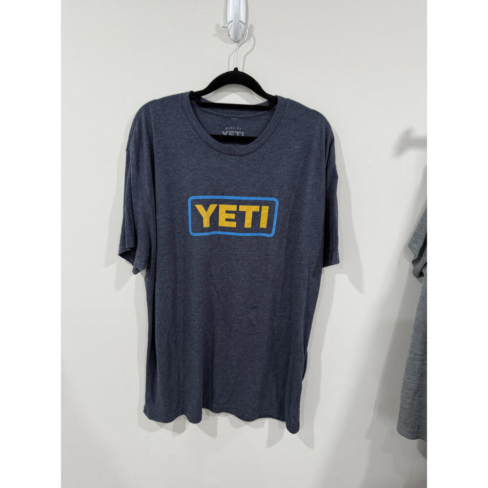 Yeti Women's Graphic T-Shirt XXL